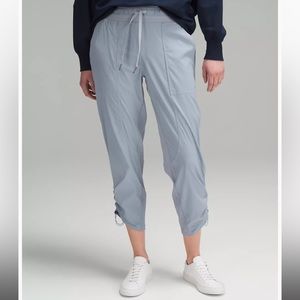 Lululemon Cropped Pants